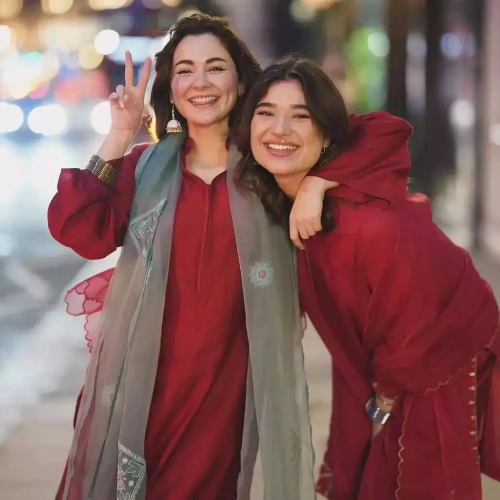 Eesha Aamir and Hania Aamir Chilling on the street