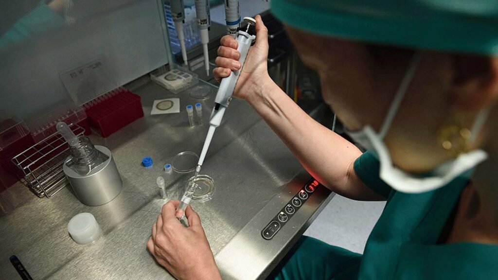 A female scientist working on Vitro Gametogenesis (IVG)