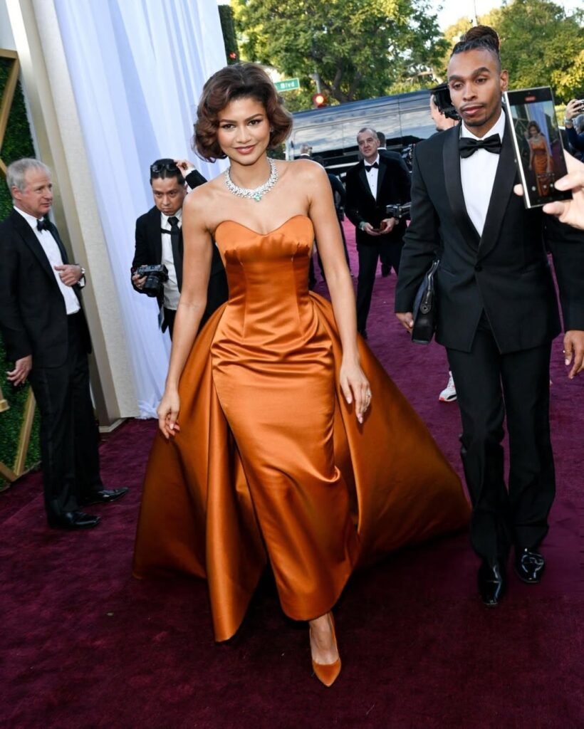 Zendaya at Golden Globe, with Exposing the engagement ring