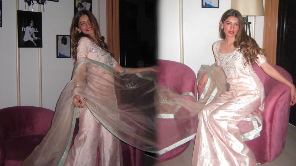 The Y2K Fashion Trend in Pakistan Skipped Its Whole Decade 6 WebsiteY2K Fashion Trend in Pakistan 3