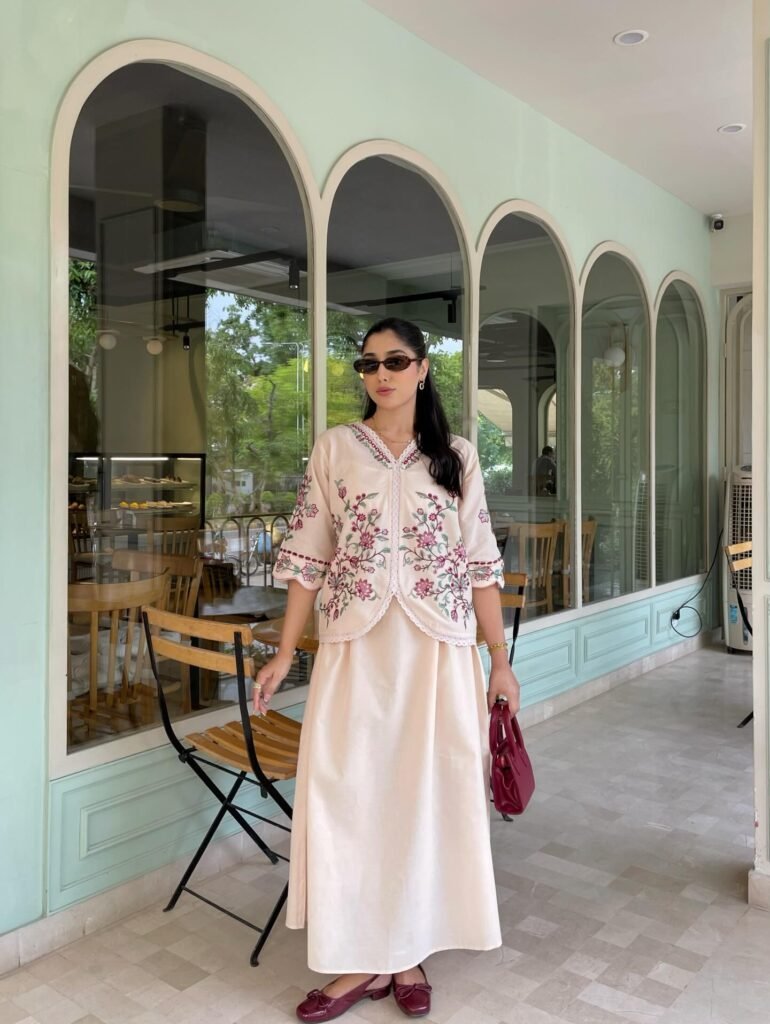 The Y2K Fashion Trend in Pakistan Skipped Its Whole Decade 3 WebsiteY2K Fashion Trend in Pakistan